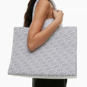 Idolize Tote Bag